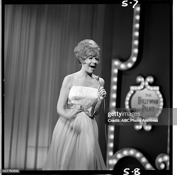 77 Kaye Stevens Stock Photos, High-Res Pictures, and Images - Getty Images
