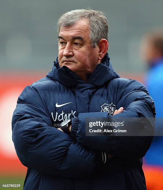 Head coach Milan Sasic of Saarbruecken looks on prior to the friendly match between 1. FSV Mainz 05 and 1. FC Saarbruecken at Bruchwegstadion on...