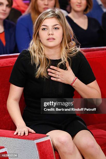 Singer Louane Emera speaks in sign language and presents her album "Avenir" during the 'Vivement Dimanche' French TV Show at Pavillon Gabriel on...