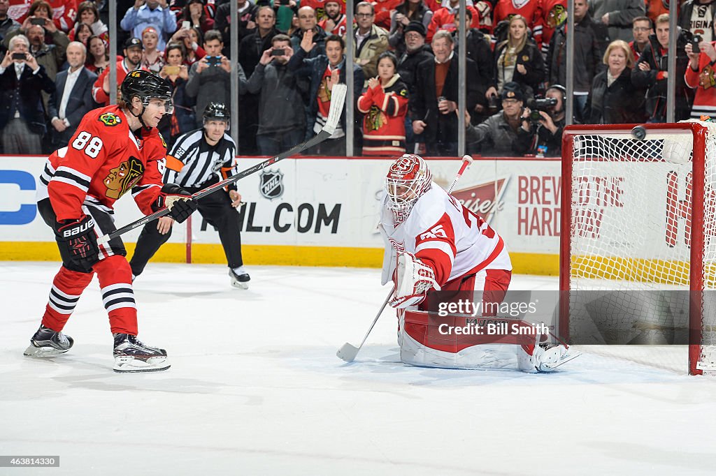 Detroit Red Wings v Chicago Blackhawks