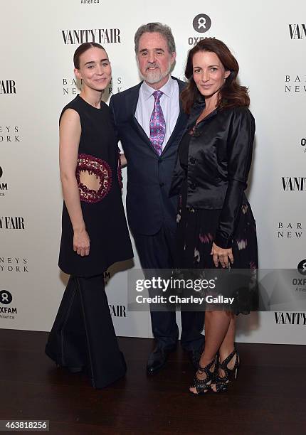 Actress Rooney Mara, OXFAM President Raymond Offenheiser and actress Kristin Davis attend VANITY FAIR and Barneys New York Dinner benefiting OXFAM,...