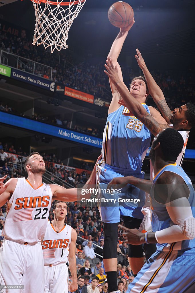 Denver Nuggets v Phoenix Suns