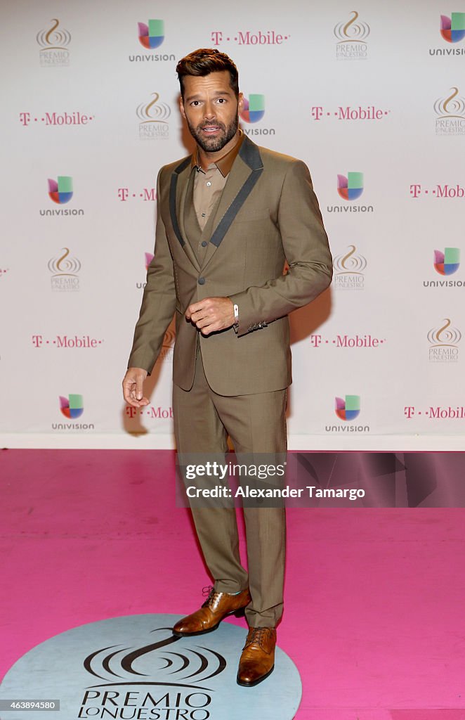 2015 Premios Lo Nuestros Awards - Arrivals