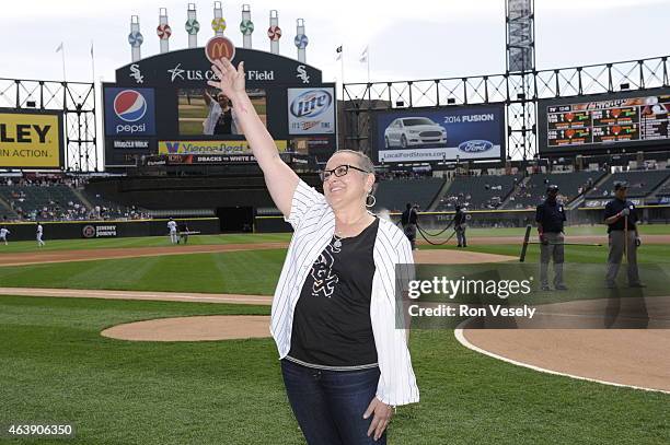 Breast cancer survivor and MLB Honorary Bat Girl Vanessa Parzatka is honored prior to the Mothers Day game against the Arizona Diamondbacks at U.S....