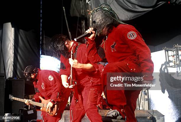 Corey Taylor of Slipknot performs as part of Ozzfest 2001 at Shoreline Amphitheatre on June 29, 2001 in Mountain View, California.