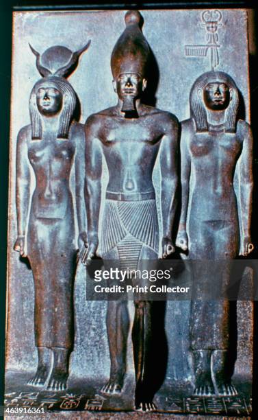 Three Egyptian Figures, Egypt, 2600 BC. Egyptian Museum, Cairo.