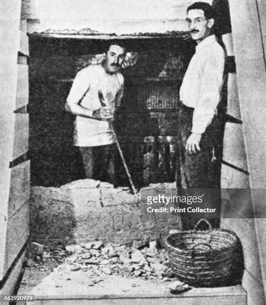 Howard Carter at the entrance to Tutankhamun's tomb, Luxor, Egypt, 1922-1923. The discovery of Tutankhamun's tomb in the Valley of the Kings in 1922...
