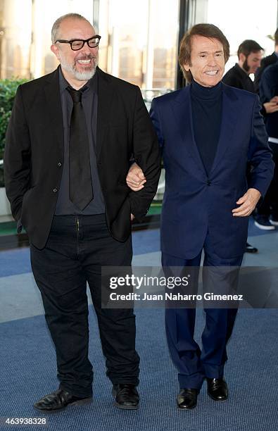 Raphael and Alex de la Iglesia attend 'Mi Gran Noche' photocall Club Financiero Genova on February 20, 2015 in Madrid, Spain.