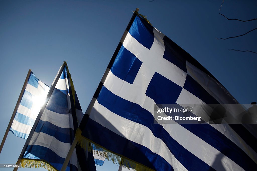 Reaction As Euro-Area Economy Shrugs Off Greek Fears