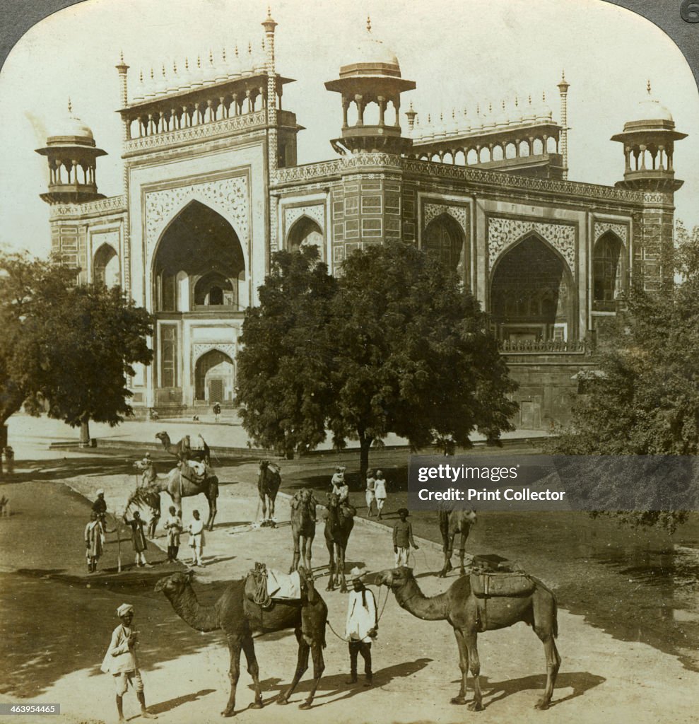 Tomb of Akbar, Sikandarah, Uttar Pradesh, India, c1900s(?).Artist: Underwood & Underwood