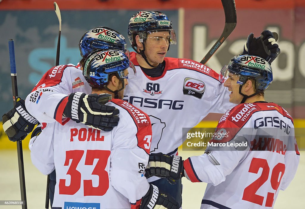 Schwenninger Wild Wings v Eisbaeren Berlin - Deutsche Eishockey Liga