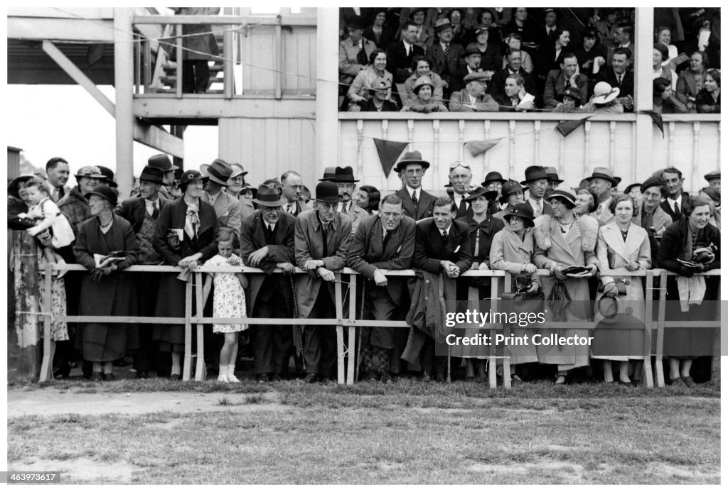 Crowd at the races, c1920-1939(?).