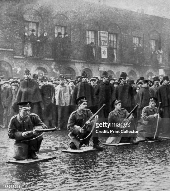 Standoff on Sidney Street, Stepney, London, 3rd January 1911 . The Sidney Street siege occurred after a gang of heavily armed Latvian burglars shot...