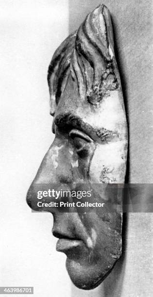 Death mask of Admiral Lord Nelson. One of Britain's greatest military figures, Admiral Horatio Nelson was the victor at a number of naval battles in...