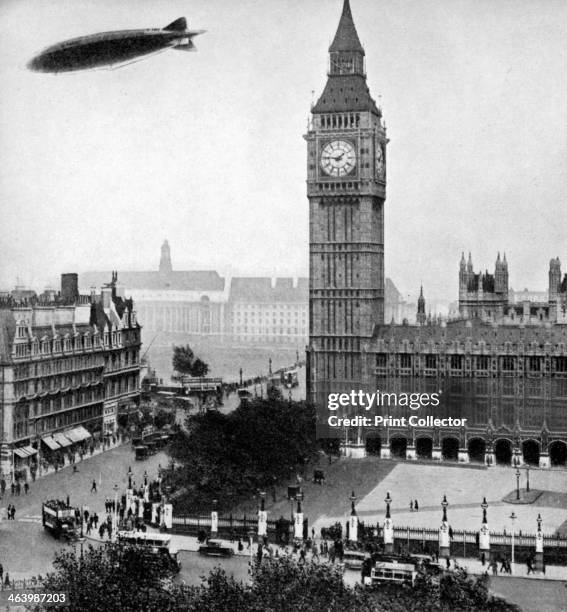 The 101 passing over the House of Commons, 14th October 1929 . The R101 crashed on October 5 1930, in Beauvais, France, killing 48 people. The demise...