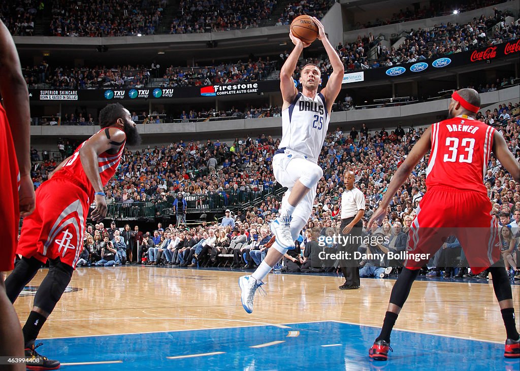 Houston Rockets v Dallas Mavericks