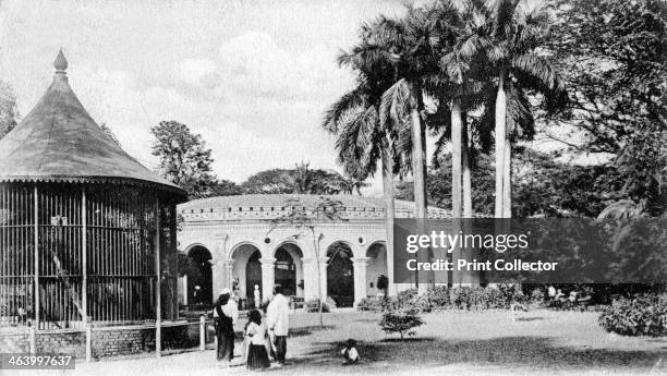 View in the Zoological Gardens, Calcutta, India, early 20th century.