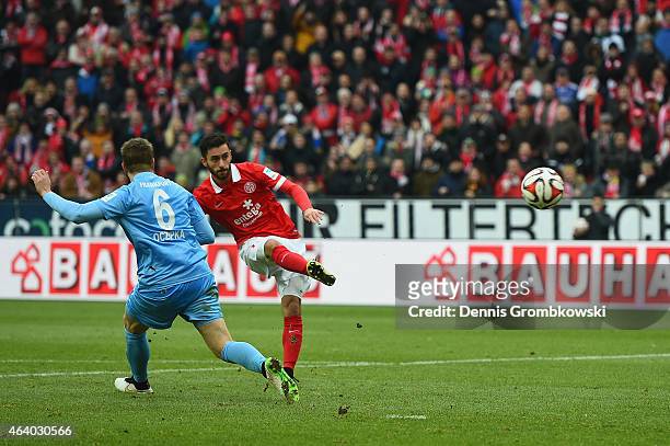 Yunus Malli of 1. FSV Mainz 05 scores the third goal during the Bundesliga match between 1. FSV Mainz 05 and Eintracht Frankfurt at Coface Arena on...