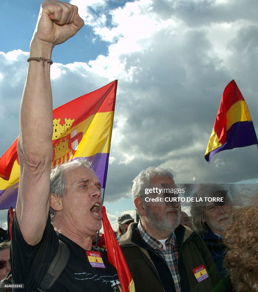 SPAIN-CIVIL-WAR-COMMEMORATION-BRIGADES