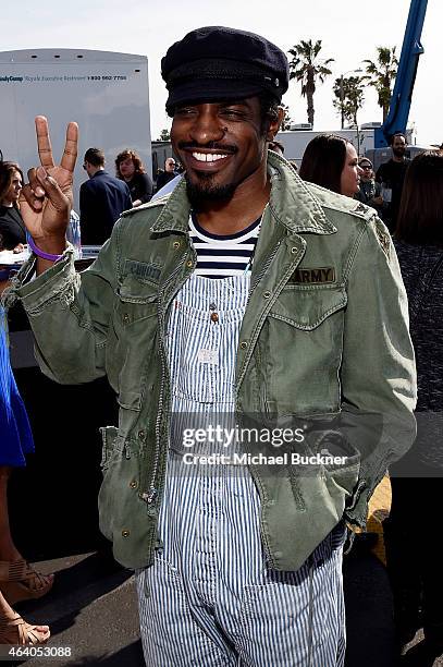 Andre Benjamin poses outside the FIJI Water tent during the 30th Annual Film Independent Spirit Awards at Santa Monica Beach on February 21, 2015 in...