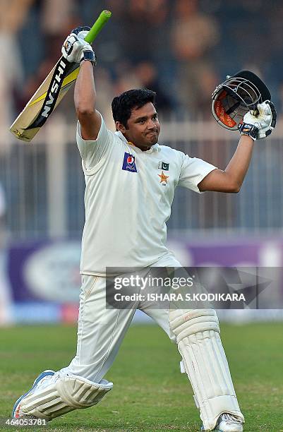 Azhar Ali R&b 3,219 Azhar Ali Pakistani Cricket Player Stock Photos, High-Res ...