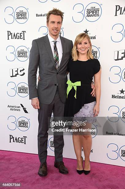 Actor Dax Shepard and host Kristen Bell attend the 2015 Film Independent Spirit Awards at Santa Monica Beach on February 21, 2015 in Santa Monica,...