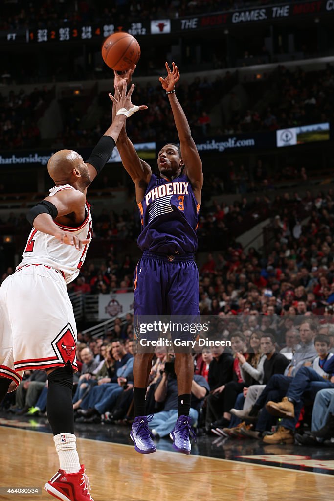 Phoenix Suns v Chicago Bulls