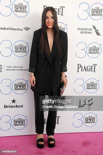 Actress Lorelei Linklater arrives at the 2015 Film Independent Spirit Awards on February 21, 2015 in Santa Monica, California.