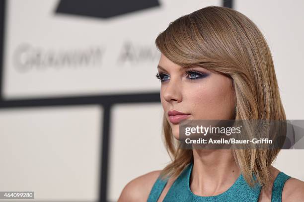 Recording artist Taylor Swift arrives at the 57th Annual GRAMMY Awards at Staples Center on February 8, 2015 in Los Angeles, California.