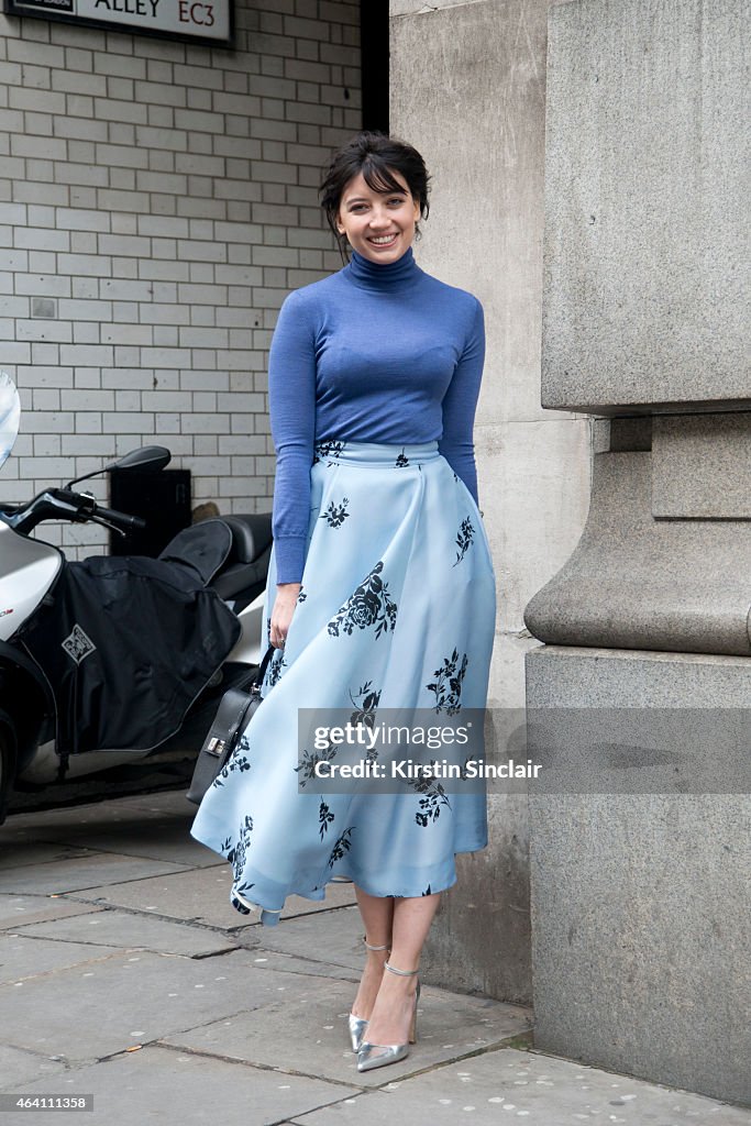 Street Style - London Collections: WOMEN AW15 - February 20 To February 24, 2015