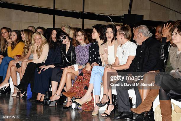 Snoh Aalegra, Atlanta de Cadenet Taylor, Harley Viera Newton, Ellie Goulding, Jessie Ware, Daisy Lowe, Alexa Chung, Pixie Geldof, Kendall Jenner,...