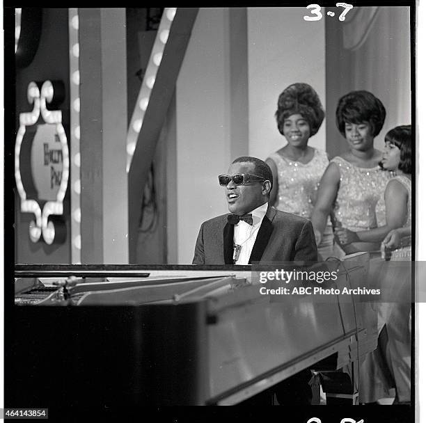 The Raelets The Raelettes Photos and Premium High Res Pictures - Getty Images