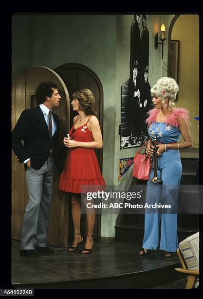 An Affair to Forget" - Airdate: February 9, 1982. LARRY BREEDING;PENNY MARSHALL;LESLIE EASTERBROOK