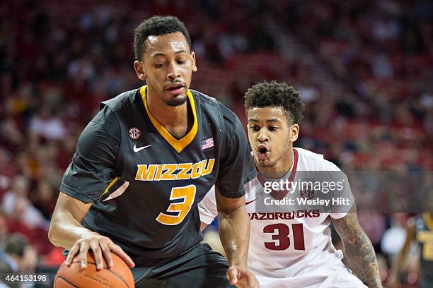Bearded Razorback Johnathan Williams Iii Anton Beard Photos and Premium High Res Pictures ...