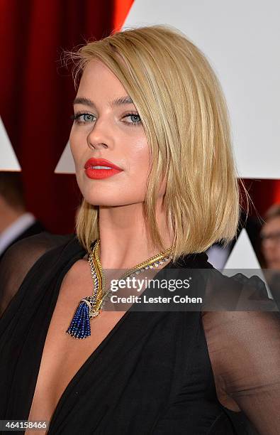 Actress Margot Robbie attends the 87th Annual Academy Awards at Hollywood & Highland Center on February 22, 2015 in Hollywood, California.