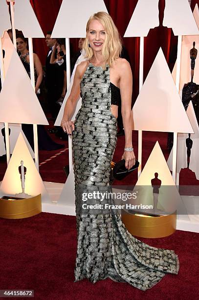 Actress Naomi Watts attends the 87th Annual Academy Awards at Hollywood & Highland Center on February 22, 2015 in Hollywood, California.