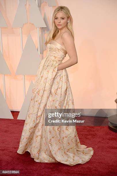 Actress Chloe Grace Moretz attends the 87th Annual Academy Awards at Hollywood & Highland Center on February 22, 2015 in Hollywood, California.
