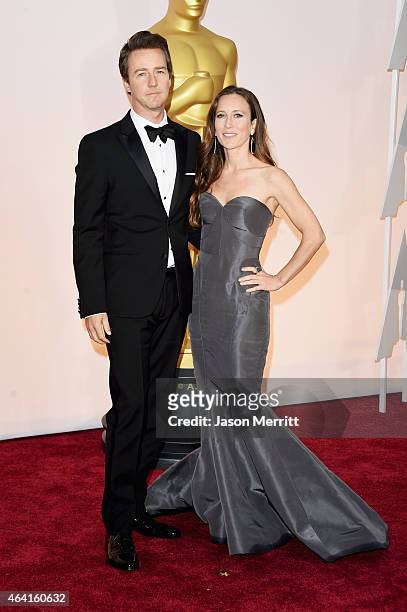 Actor Ed Norton and Shauna Robertson attends the 87th Annual Academy Awards at Hollywood & Highland Center on February 22, 2015 in Hollywood,...