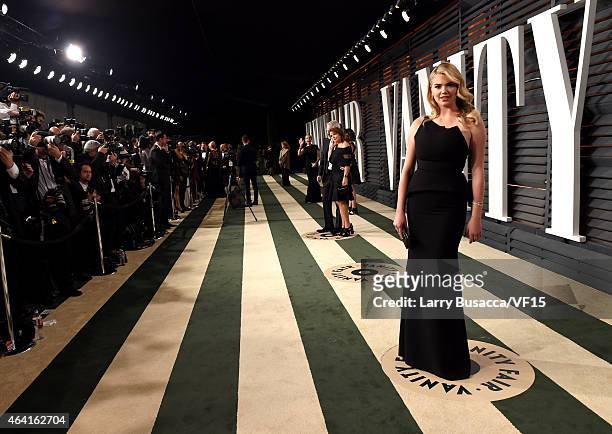 Model Kate Upton attends the 2015 Vanity Fair Oscar Party hosted by Graydon Carter at the Wallis Annenberg Center for the Performing Arts on February...