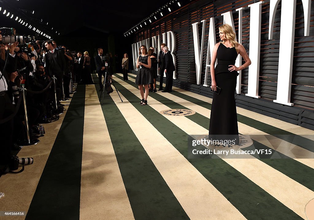 2015 Vanity Fair Oscar Party Hosted By Graydon Carter - Roaming Arrivals