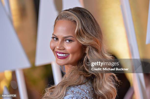 Model Chrissy Teigen attends the 87th Annual Academy Awards at Hollywood & Highland Center on February 22, 2015 in Hollywood, California.