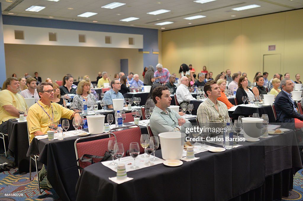 Wine Spectator Wine Seminar Series C - A Tour of Southern Italy with Valentino Sciotti of Farnese Group - 2015 Food Network & Cooking Channel South Beach Wine & Food Festival