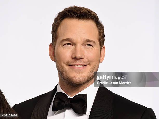 Actor Chris Pratt poses in the press room during the 87th Annual Academy Awards at Loews Hollywood Hotel on February 22, 2015 in Hollywood,...