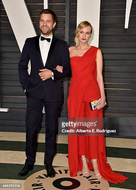 Actors Joshua Jackson and Diane Kruger attends the 2015 Vanity Fair Oscar Party hosted by Graydon Carter at Wallis Annenberg Center for the...