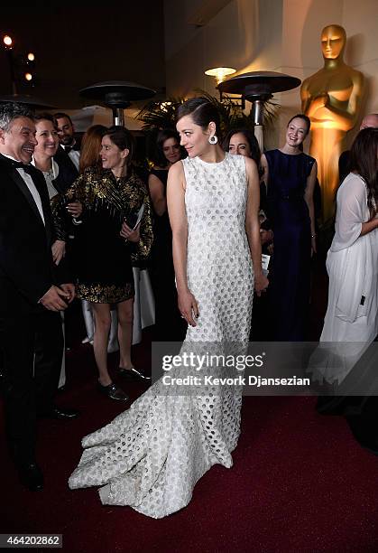 Actress Marion Cotillard attends the 87th Annual Academy Awards Governors Ball at Hollywood & Highland Center on February 22, 2015 in Hollywood,...