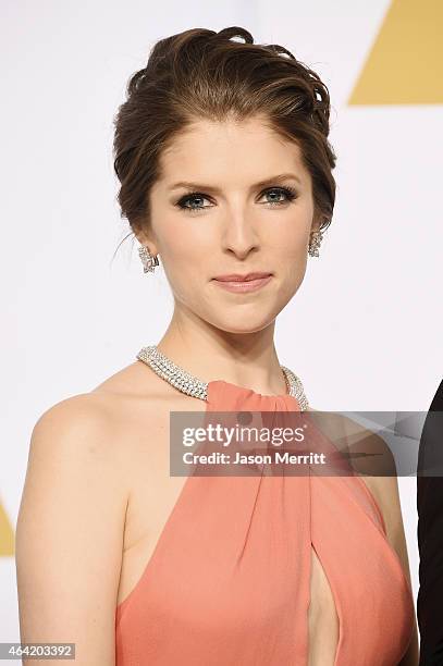 Actress Anna Kendrick poses in the press room during the 87th Annual Academy Awards at Loews Hollywood Hotel on February 22, 2015 in Hollywood,...