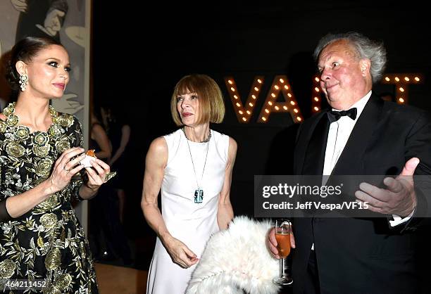 Fashion designer Georgina Chapman, Vogue magazine Editor-in-Chief Anna Wintour and Vanity Fair Editor-in-Chief Graydon Carter attend the 2015 Vanity...