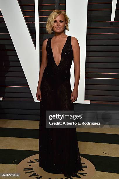 Actress Malin Akerman attends the 2015 Vanity Fair Oscar Party hosted by Graydon Carter at Wallis Annenberg Center for the Performing Arts on...