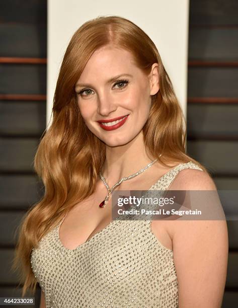 Actress Jessica Chastain attends the 2015 Vanity Fair Oscar Party hosted by Graydon Carter at Wallis Annenberg Center for the Performing Arts on...