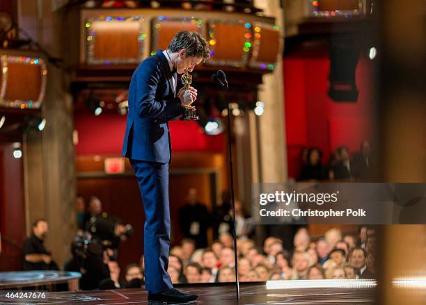 Actor Eddie Redmayne speaks onstage after winning his award for best Actor in a Leading Role during the 87th Annual Academy Awards at Dolby Theatre...